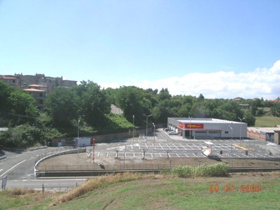 EDIFICIO COMMERCIALE - MONTEFIASCONE (VT) 2007-8